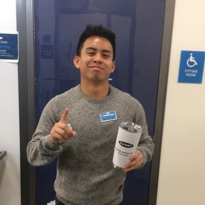 Meet your Posher, Christian